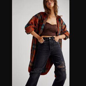 Free People Levi's Ribcage Straight Ankle Jeans \\ Size 28 // Black Destroyed